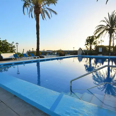 펜션 Con Piscina Comunitaria *